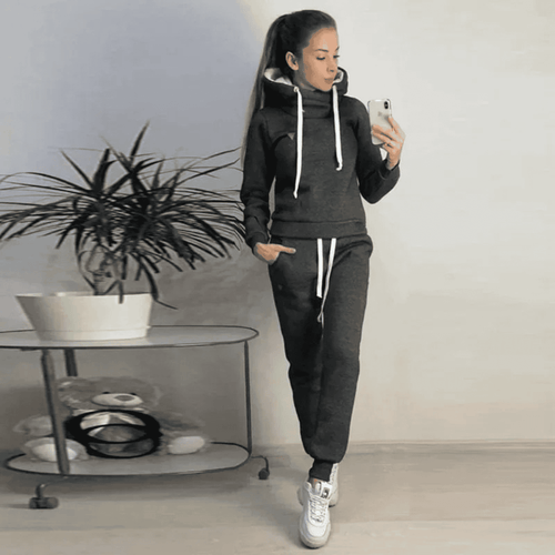 Levoire | Ensemble De Training Femme Deux Pièces En Noir Uni