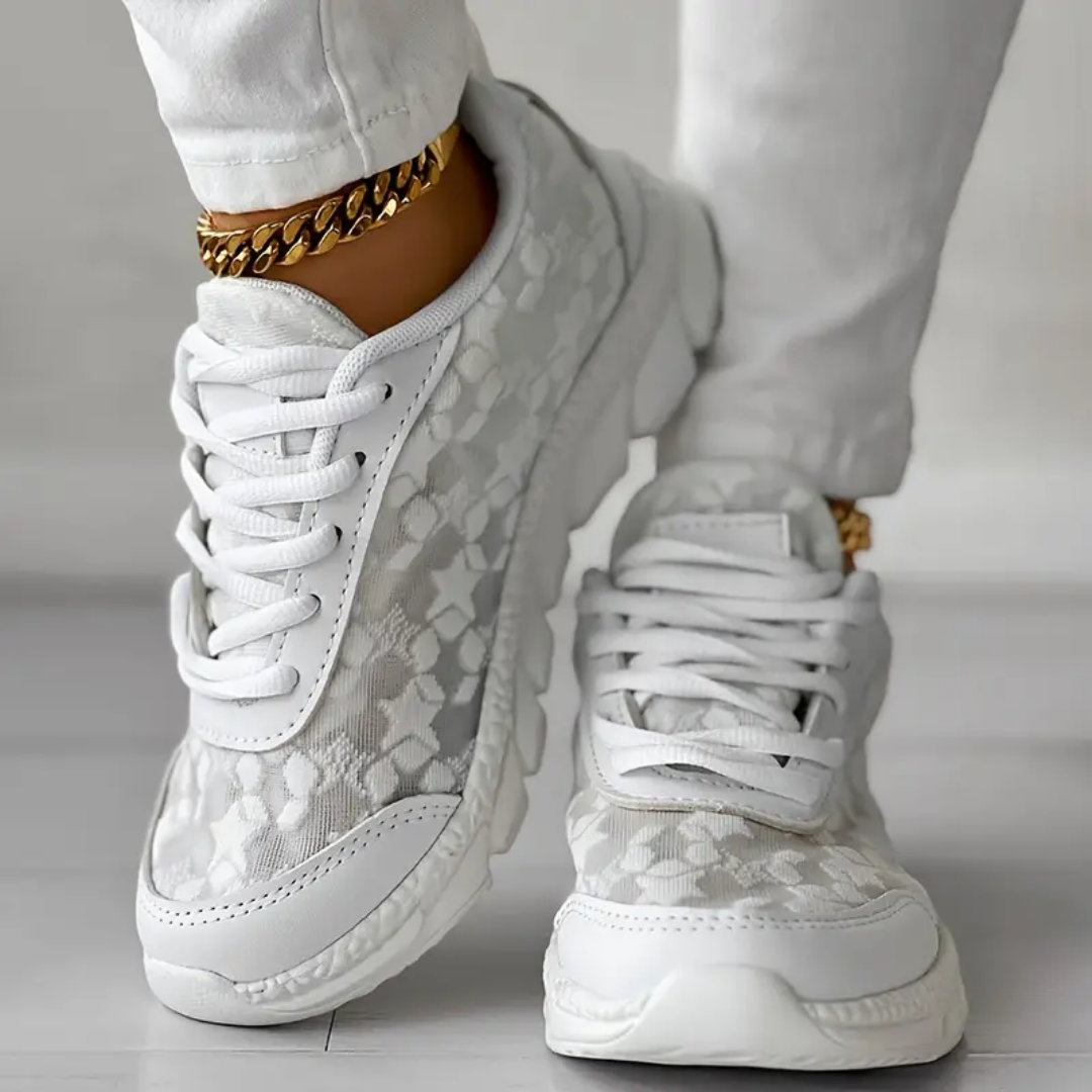 Levoire | Des pulls élégants et des baskets