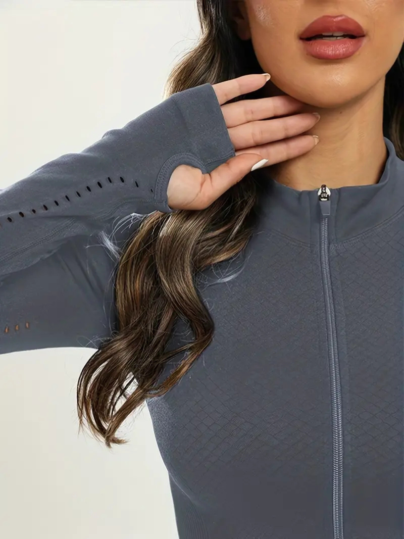 Levoire | Veste de yoga et pilates pour femmes noire ajustée et confortable