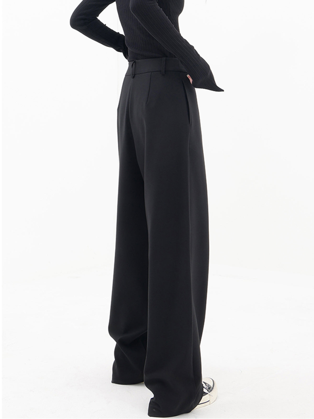 Levoire | Pantalon Asymétrique À La Mode
