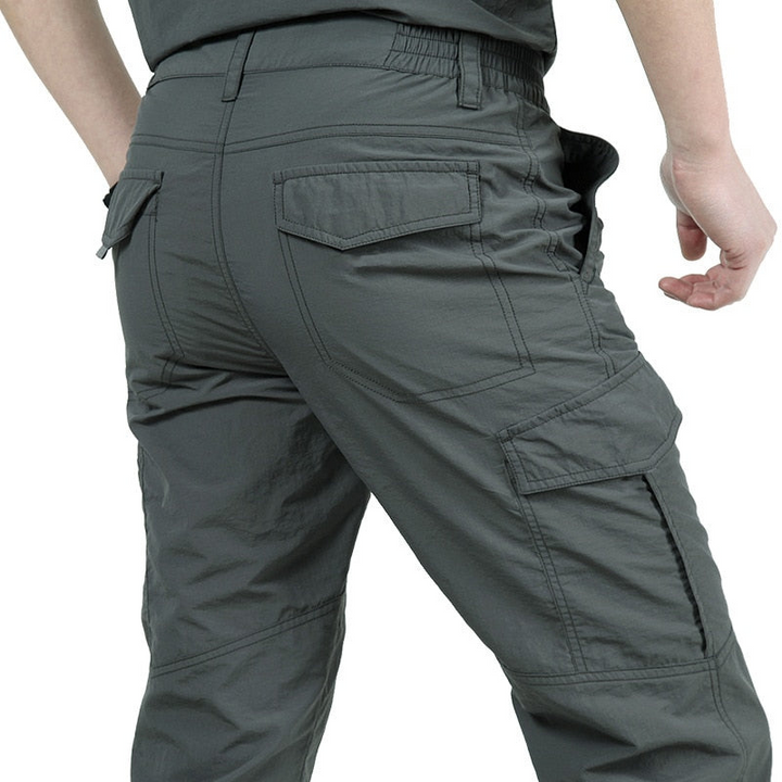 Levoire | Pantalon cargo pour hommes fonctionnel et stylé avec poches à rabat pratiques Gris