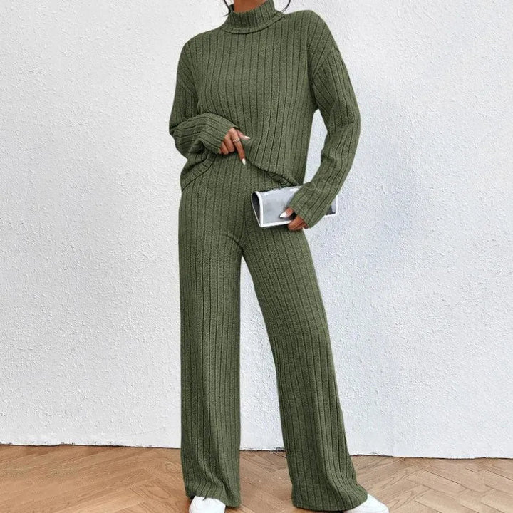 Levoire | Ensemble deux pièces composé d'une robe tricotée à manches longues pour femmes et de pantalons larges Armenian green