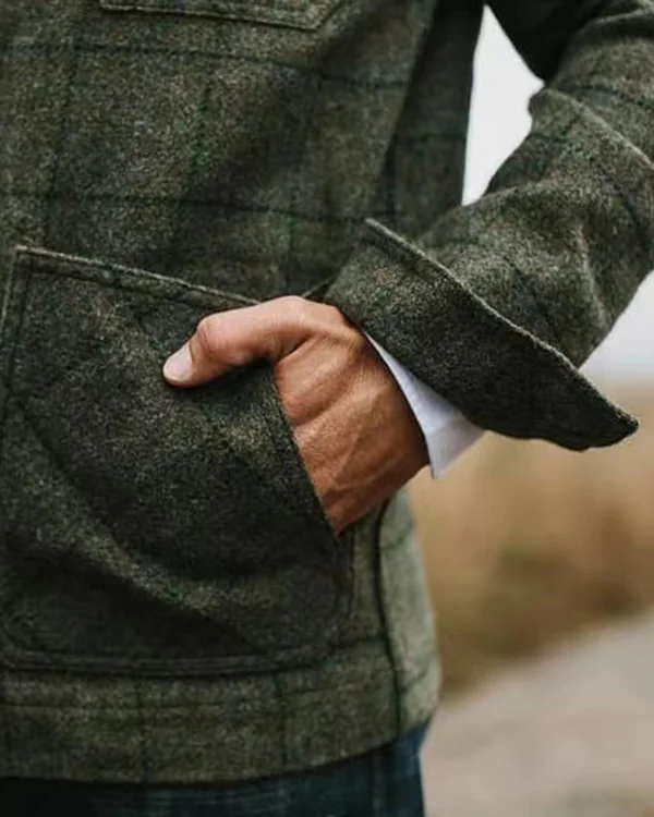 Levoire | Motif À Carreaux Et Revers Élégant Pour Une Apparence Unique