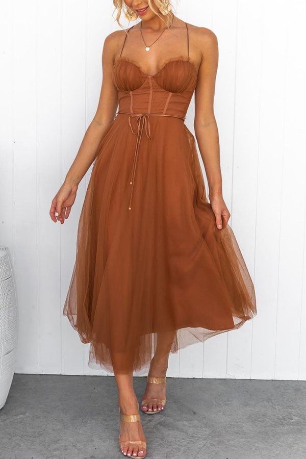 Levoire | Robe Maxi Élégante Conception Fluide Décolleté En V Bretelles Liberté Tissu Léger
