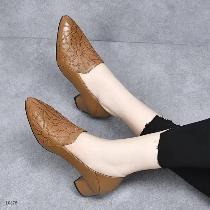 Levoire | Belles chaussures en dentelle à talons moyens