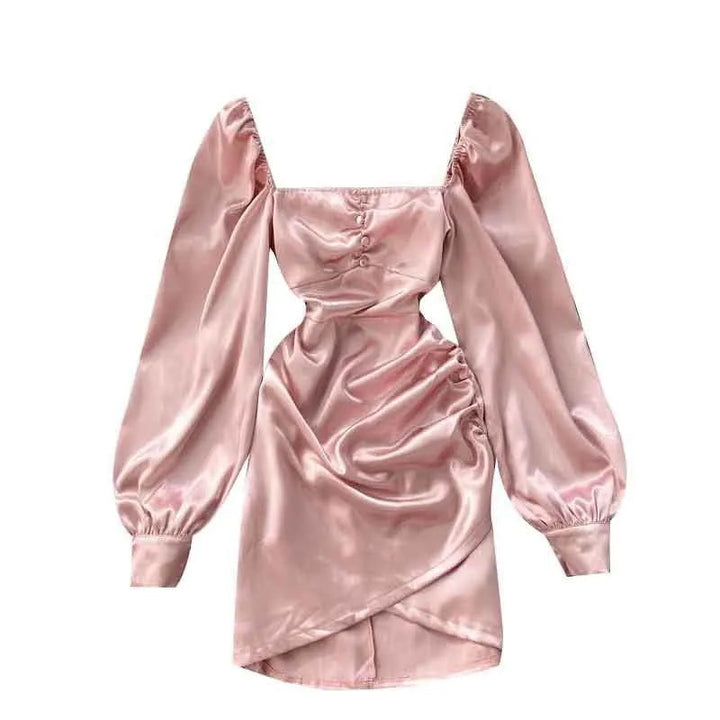 Levoire | Robe ajustée à col carré rétro avec couverture