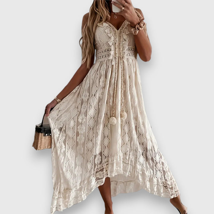 Levoire | Robe Légante Avec Dentelle Beige