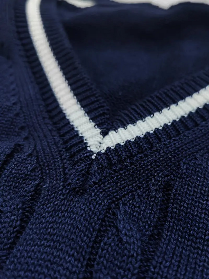 Levoire | Gilet en tricot avec des motifs en tresses