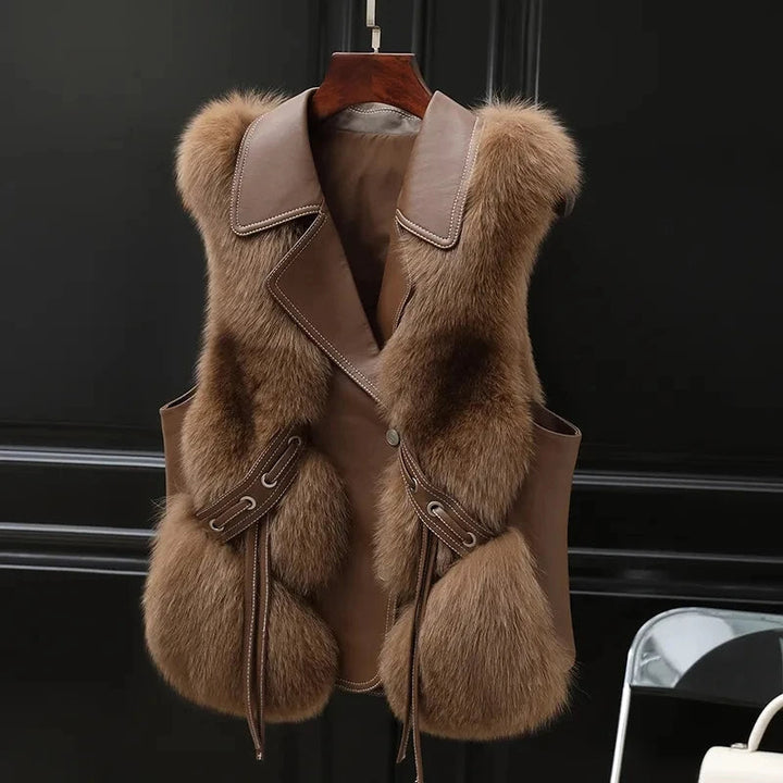 Levoire | Gilet En Fausse Fourrure Avec Un Design Luxueux Châtaigne