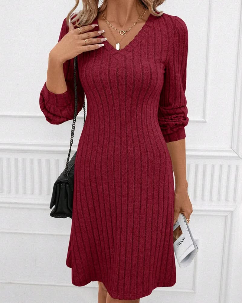 Levoire | Robe Élégante À Rayures Côtelées Avec Décolleté En V