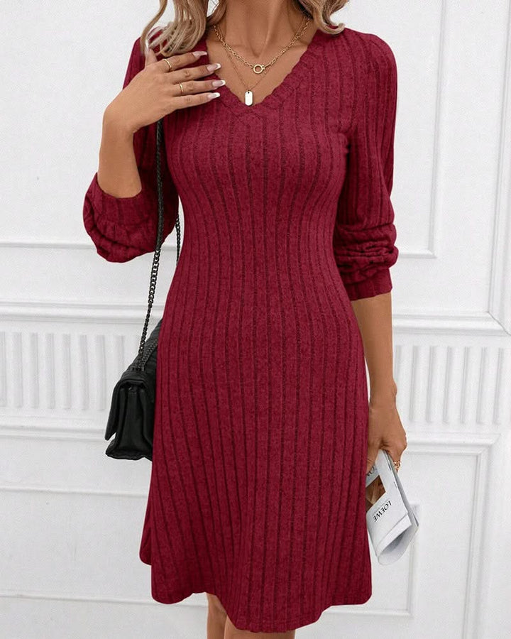 Levoire | Robe Élégante À Rayures Côtelées Avec Décolleté En V