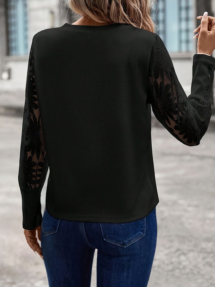 Levoire | T-Shirt Élégant À Motifs En Dentelle Avec Col Rond