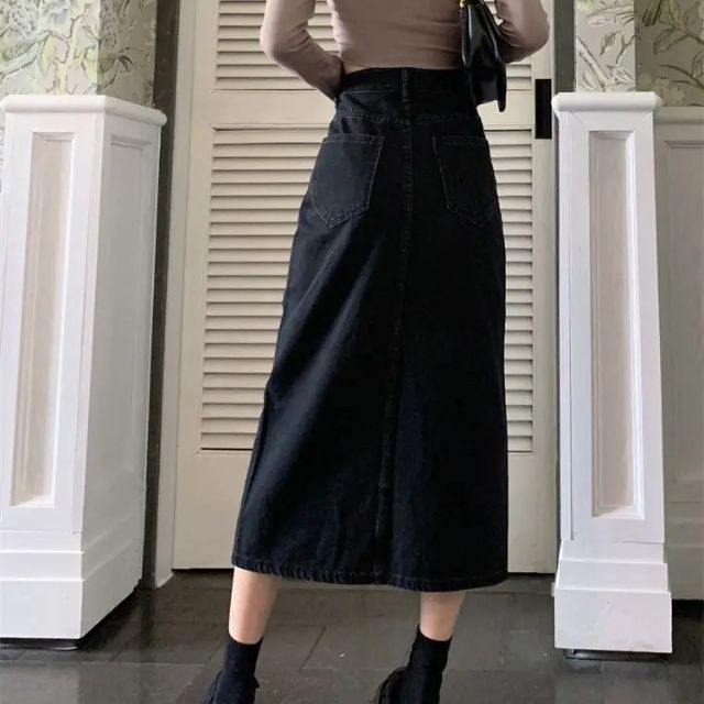 Levoire | Jupe midi en denim à taille haute classique