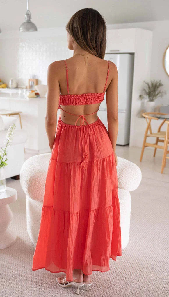 Levoire | Robe longue sans manches pour femme avec coutures et volants