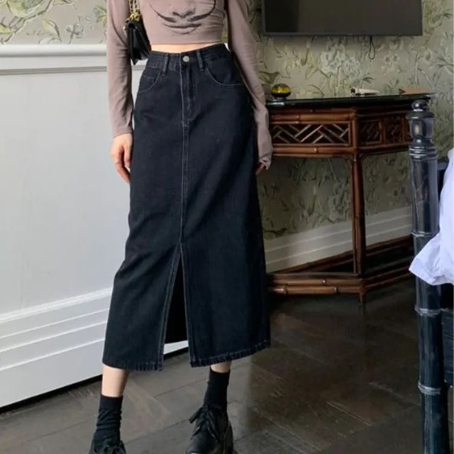 Levoire | Jupe midi en denim à taille haute classique Noir