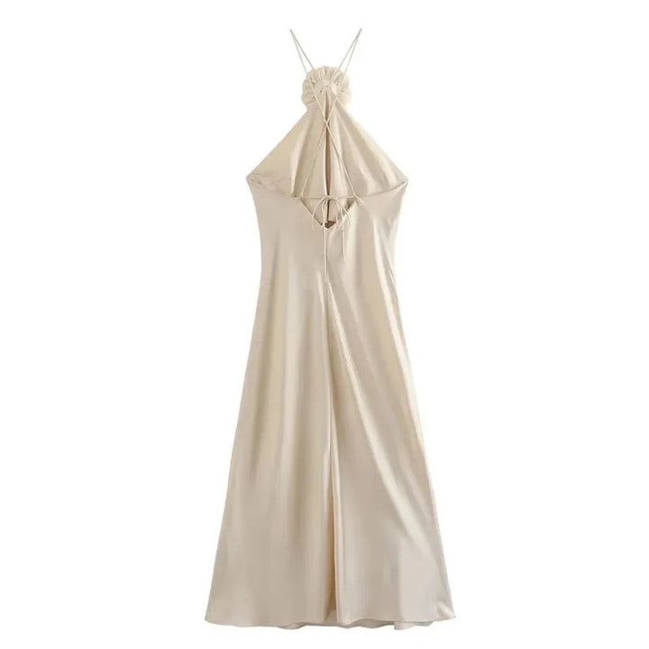 Levoire | Élégante Robe De Soirée En Satin Champagne Avec Appliqué Floral À En Col Nu