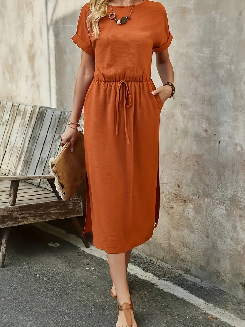 Levoire | Élégante Robe Cintrée Avec Col Rond