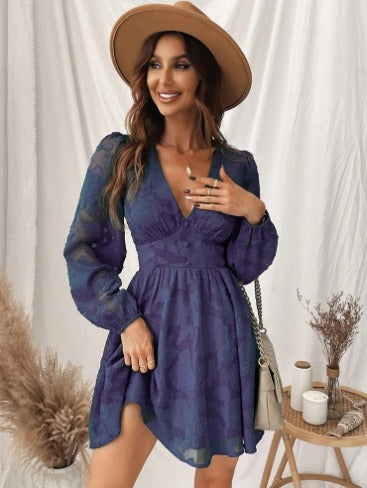 Levoire | Robe Satin Délicate À Manches Courtes Merensininen