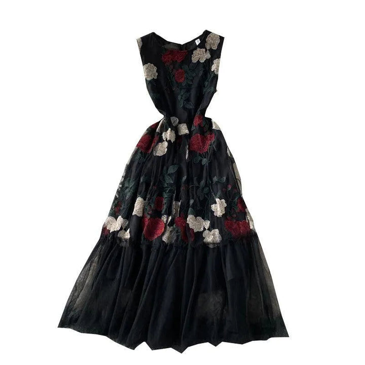 Levoire | Robe pour femme à encolure ronde avec motif floral brodé rose rétro