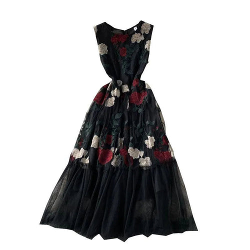Levoire | Robe pour femme à encolure ronde avec motif floral brodé rose rétro
