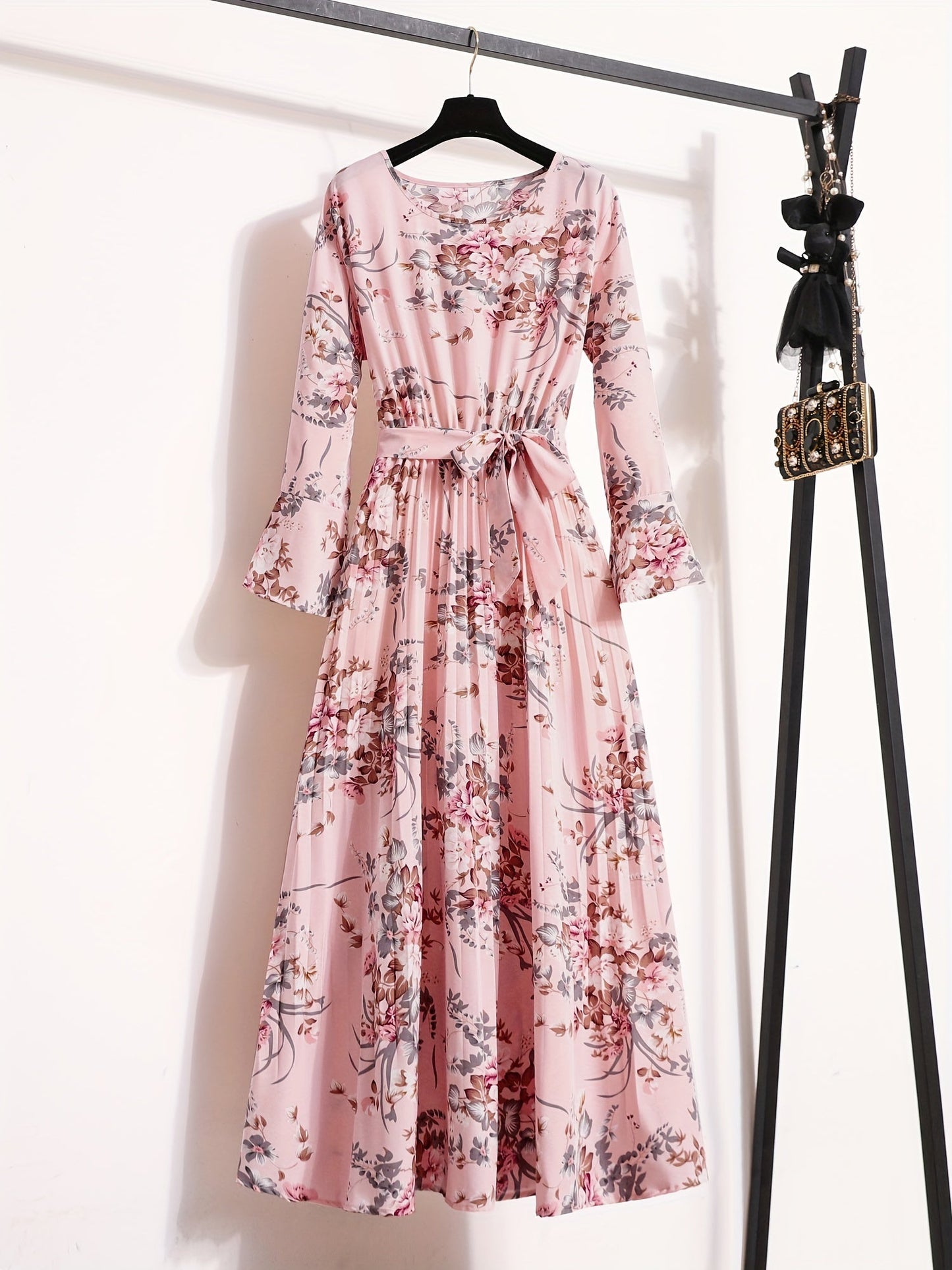 Levoire | Robe Maxi À Motifs Floraux Et À Manches Longues Couleur rose pâle