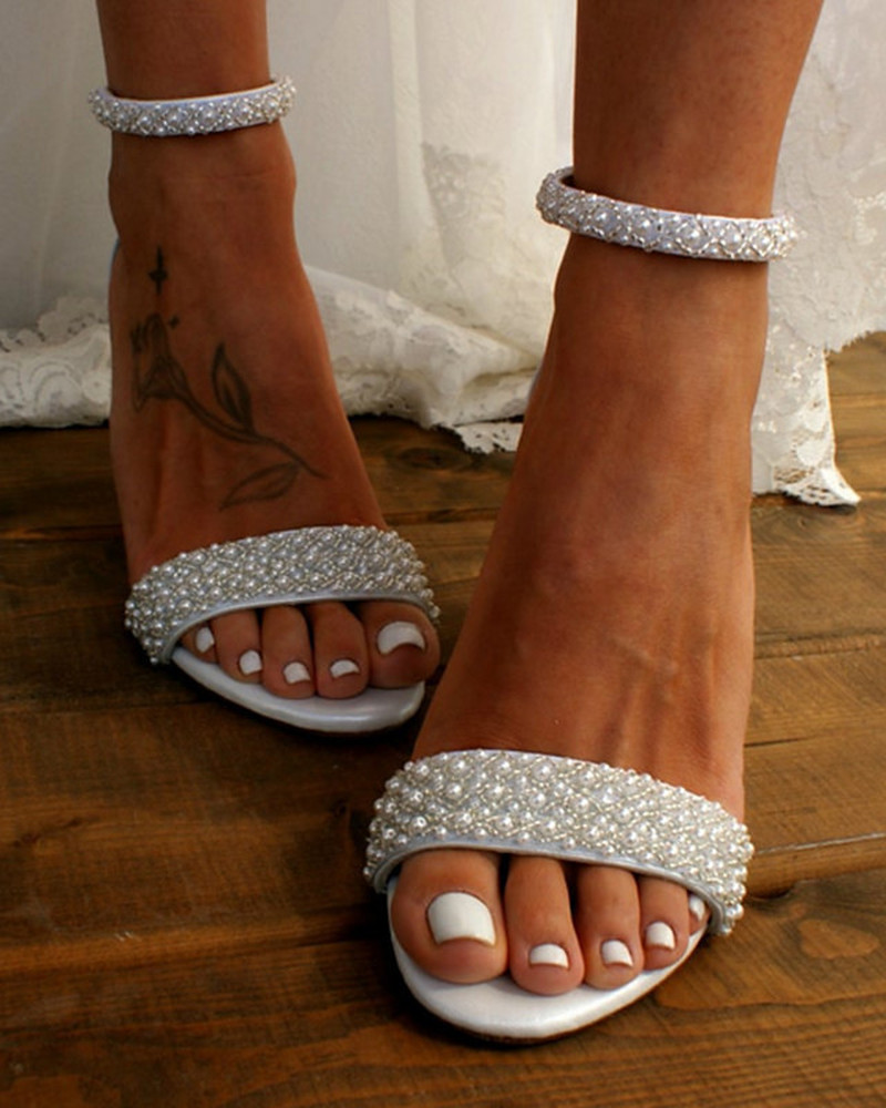 Levoire | Sandales De Mariée Élégantes Avec Détails En Perles Pour Femmes