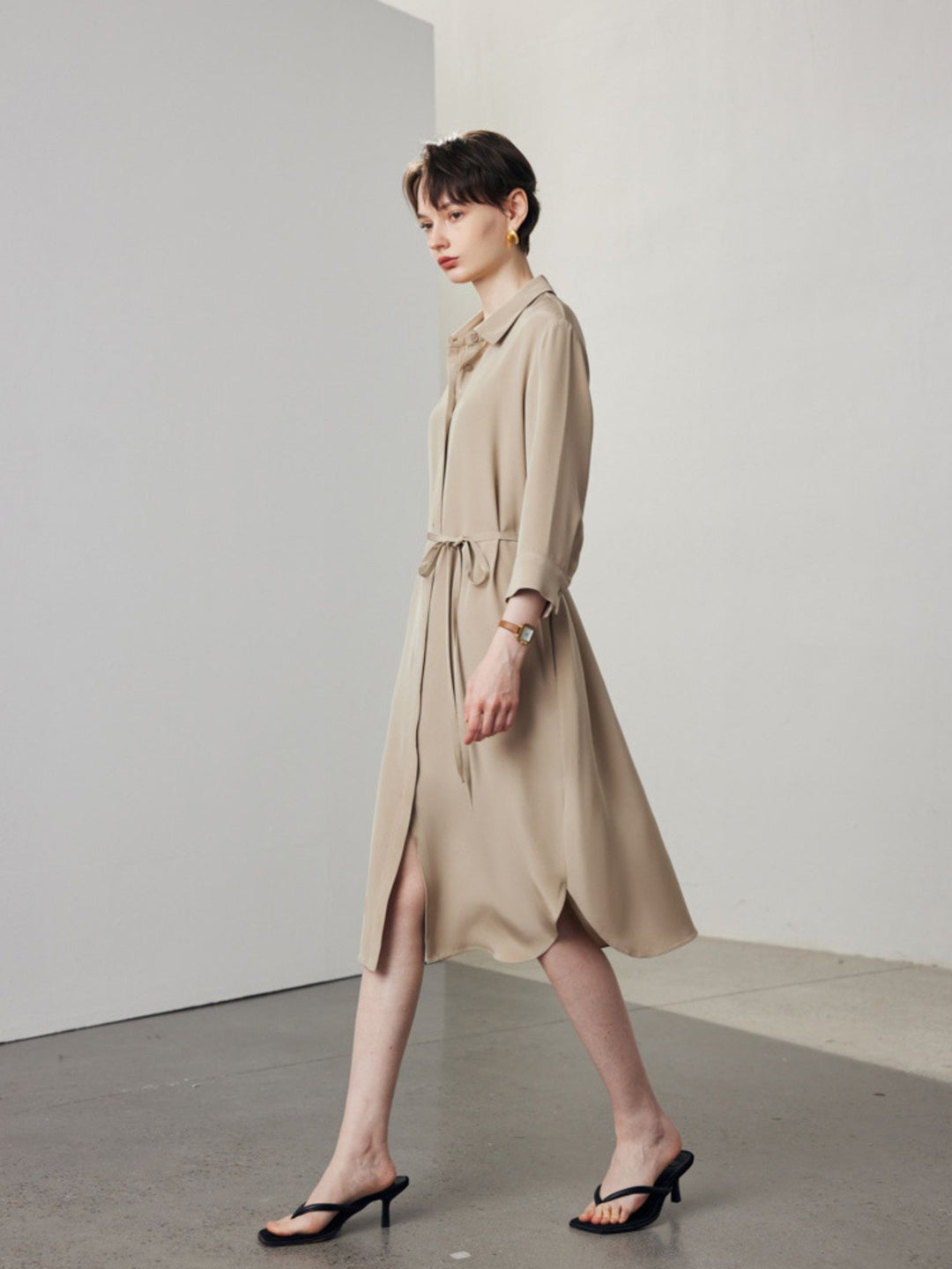 Robe Chemise en Soie Ceinturée