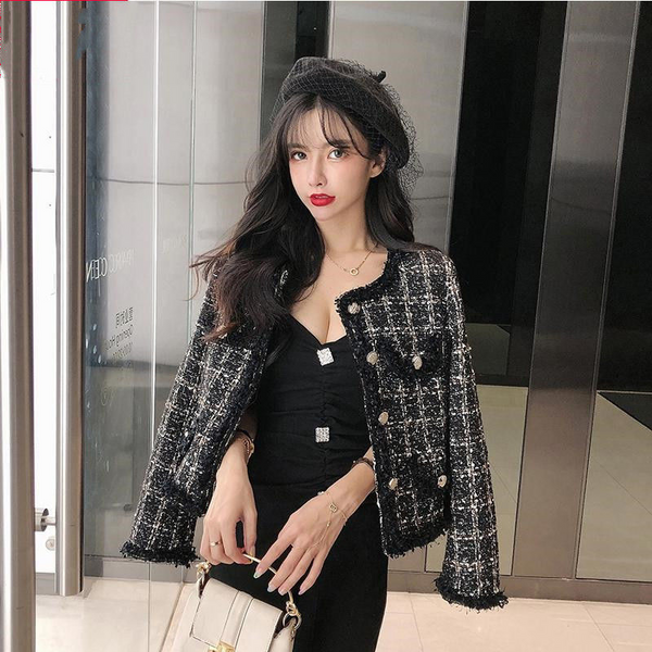 Levoire | Veste En Tweed Classique Avec Des Boutons Dorés Élégants Noir