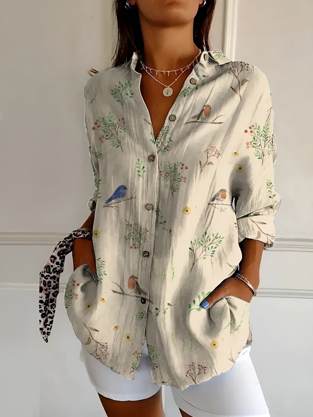 Levoire | Blouse pour femmes Blouse élégante et légère avec des boutons pour femmes Vert clair