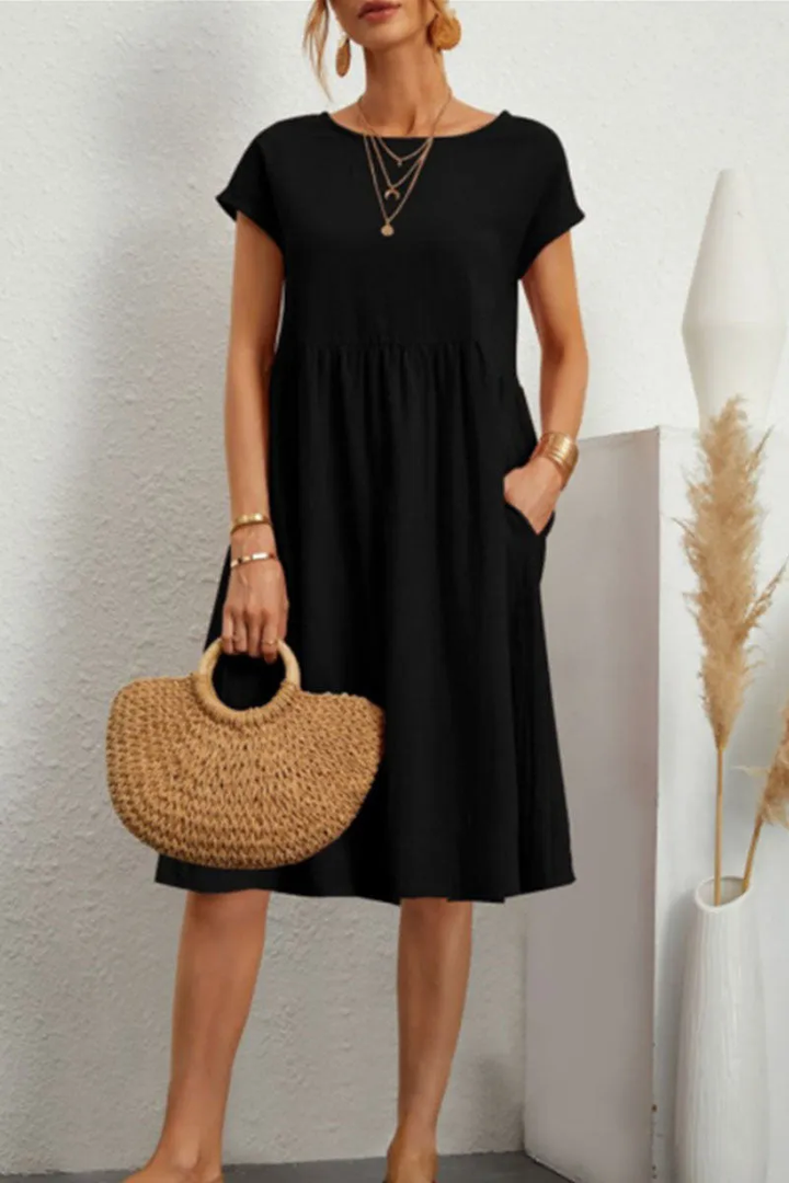 Levoire | Robe décontractée à manches courtes et col rond en patchwork uni Noir