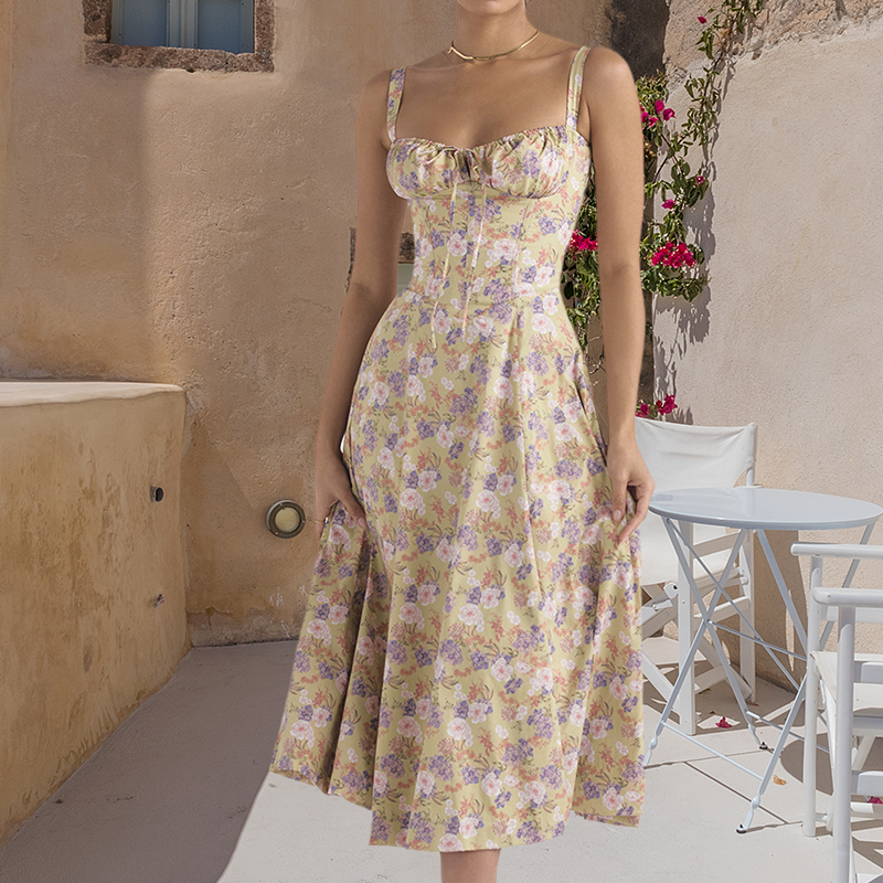 Levoire | Robe d'Été Avec Détails Corset Fleurs violettes et blanches