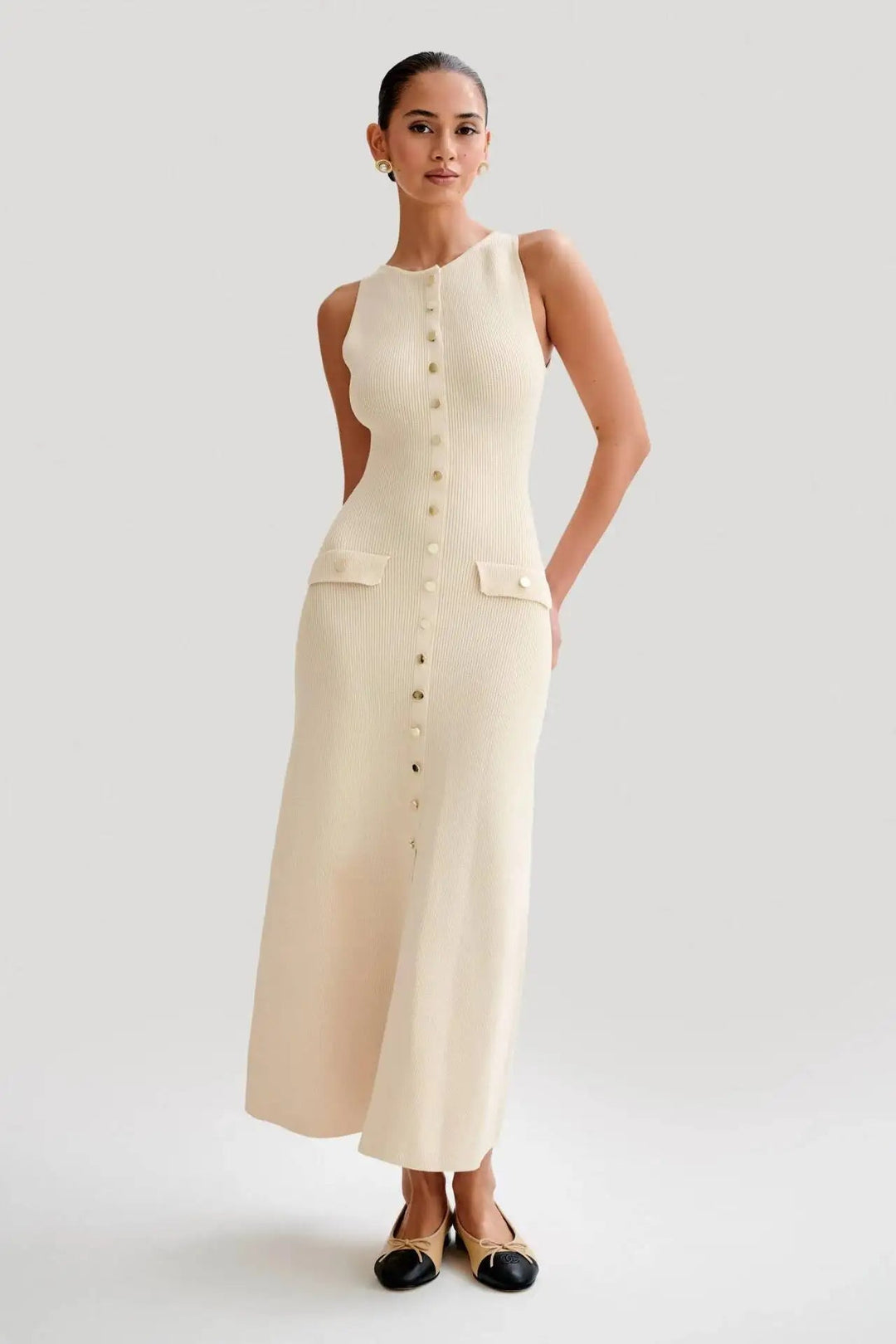 Levoire | Robe Midi En Tricot Sans Manches À Boutons Kreemi
