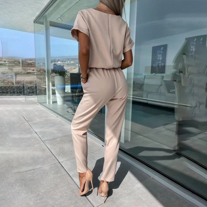 Levoire | Combinaison Élégante Avec Des Détails En Satin