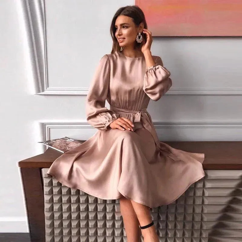 Levoire | Robe en satin pour femmes