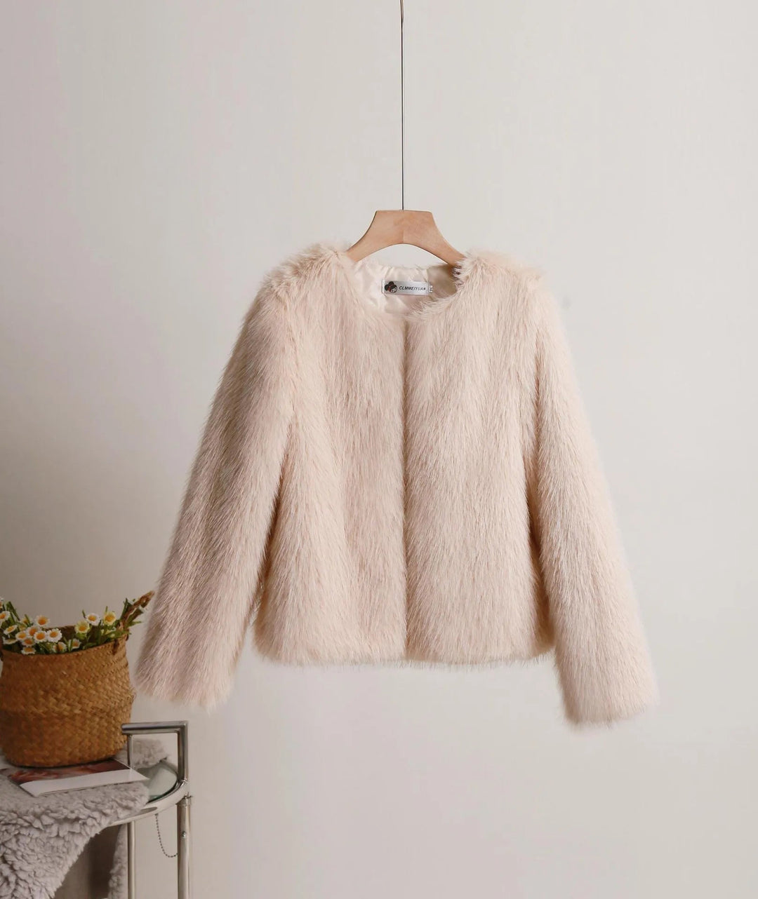 Levoire | Veste courte unie pour femmes Beige