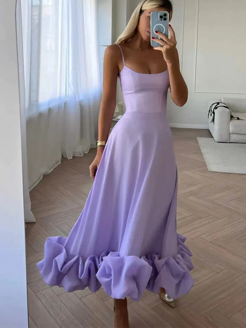 Levoire | Robe midi avec volant et bustier Pourpre clair