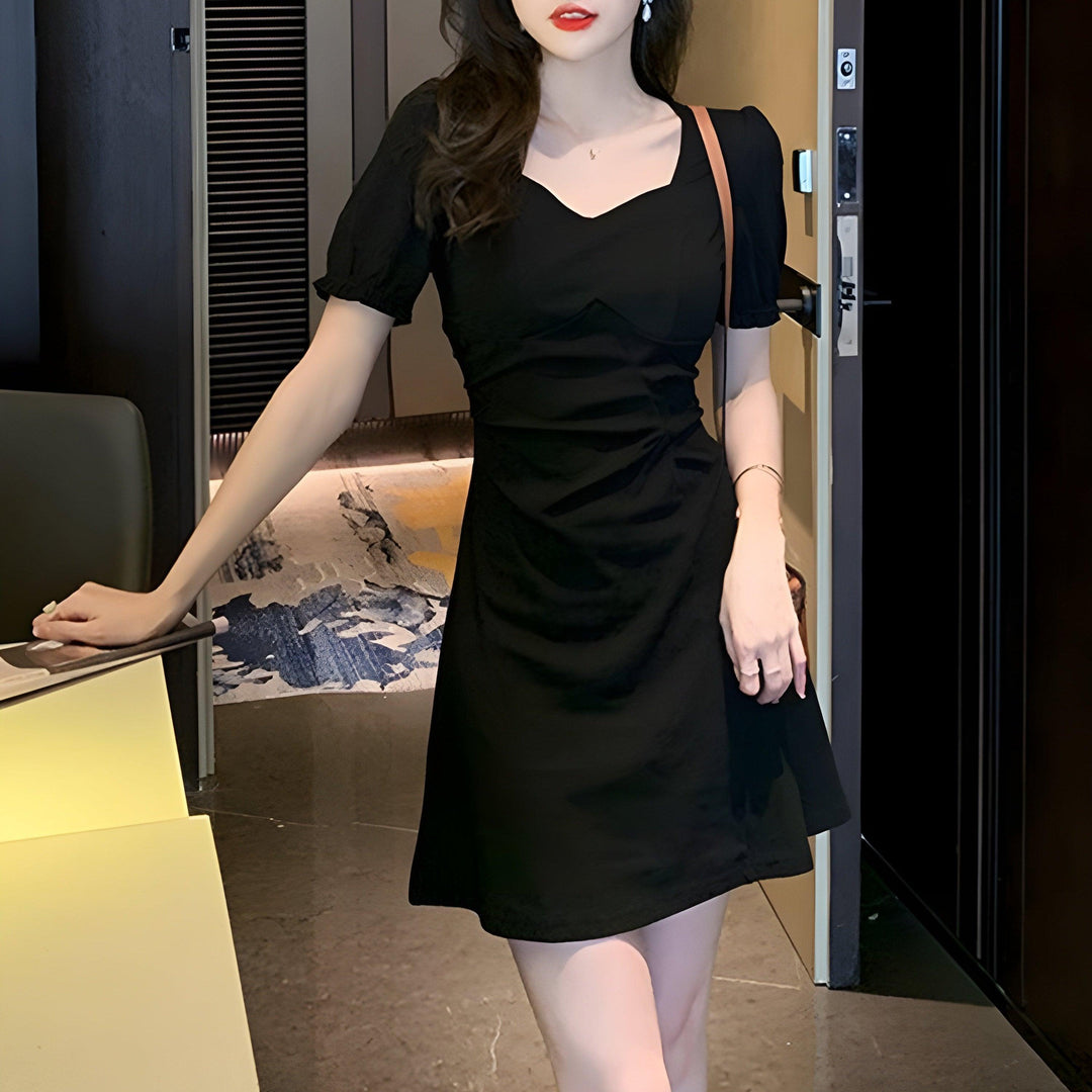 Levoire | Robe Mini Élégante