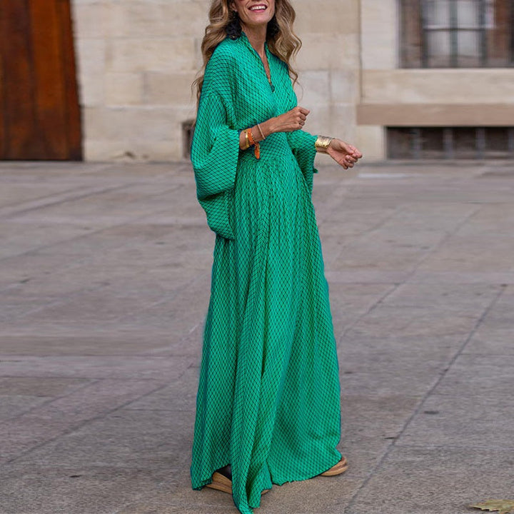 Levoire | Robe à manches longues et décolleté en v avec jupe évasée Vert