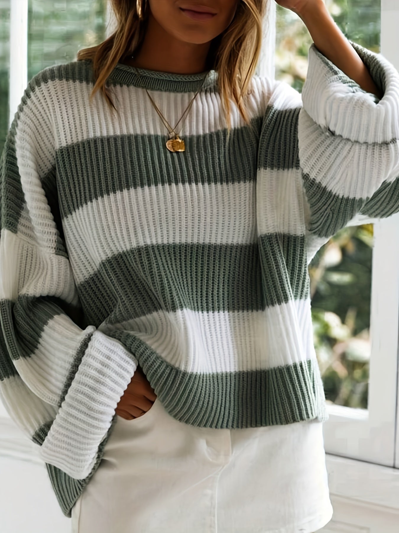 Levoire | Pull En Tricot Avec Col Rond Et Rayures