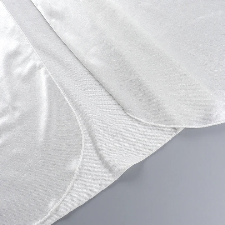 Levoire | Robe De Mariée Avec Épaule Dénudée Et Jupe Élégante