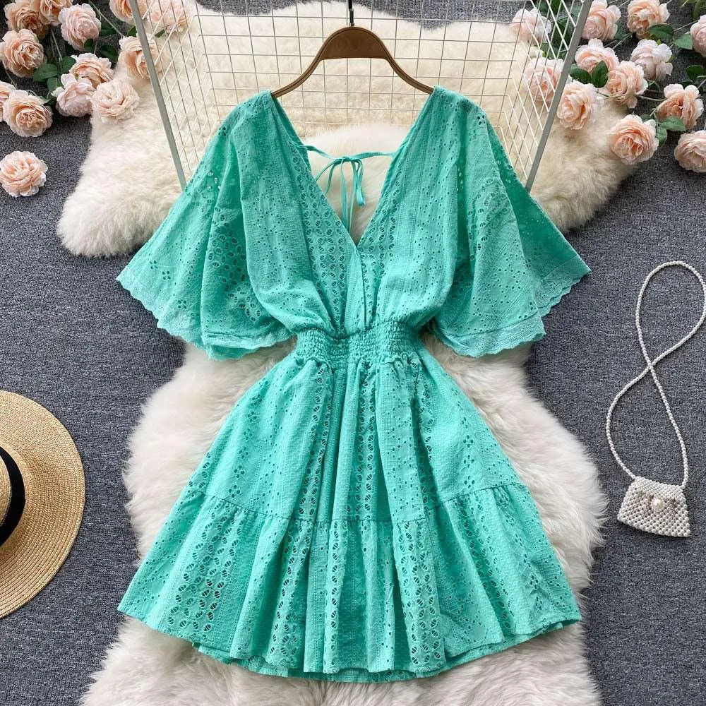 Levoire | Robe tendance, vide, à manches bouffantes avec décolleté en V Vert Une taille