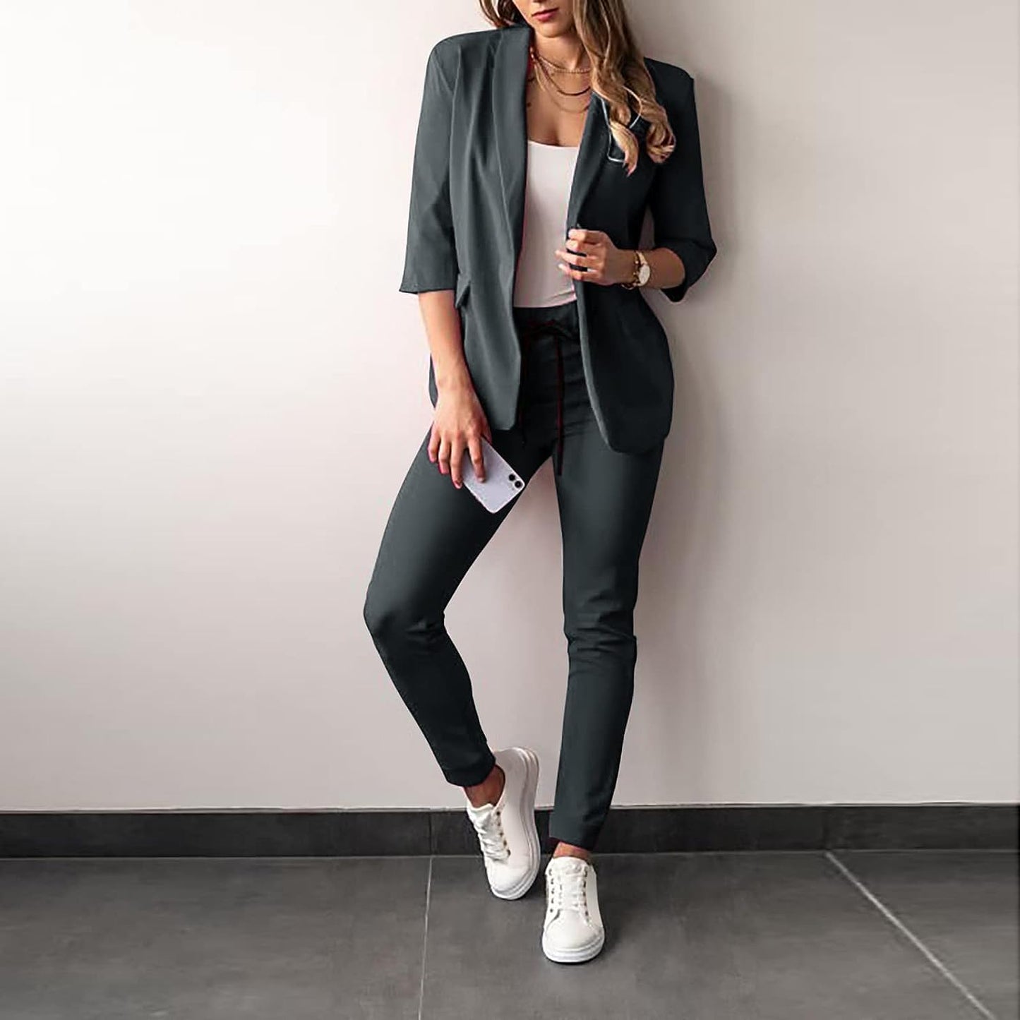 Levoire | Blazer With Notched Collar And Slim Pants In A Two Piece Set Vert foncé