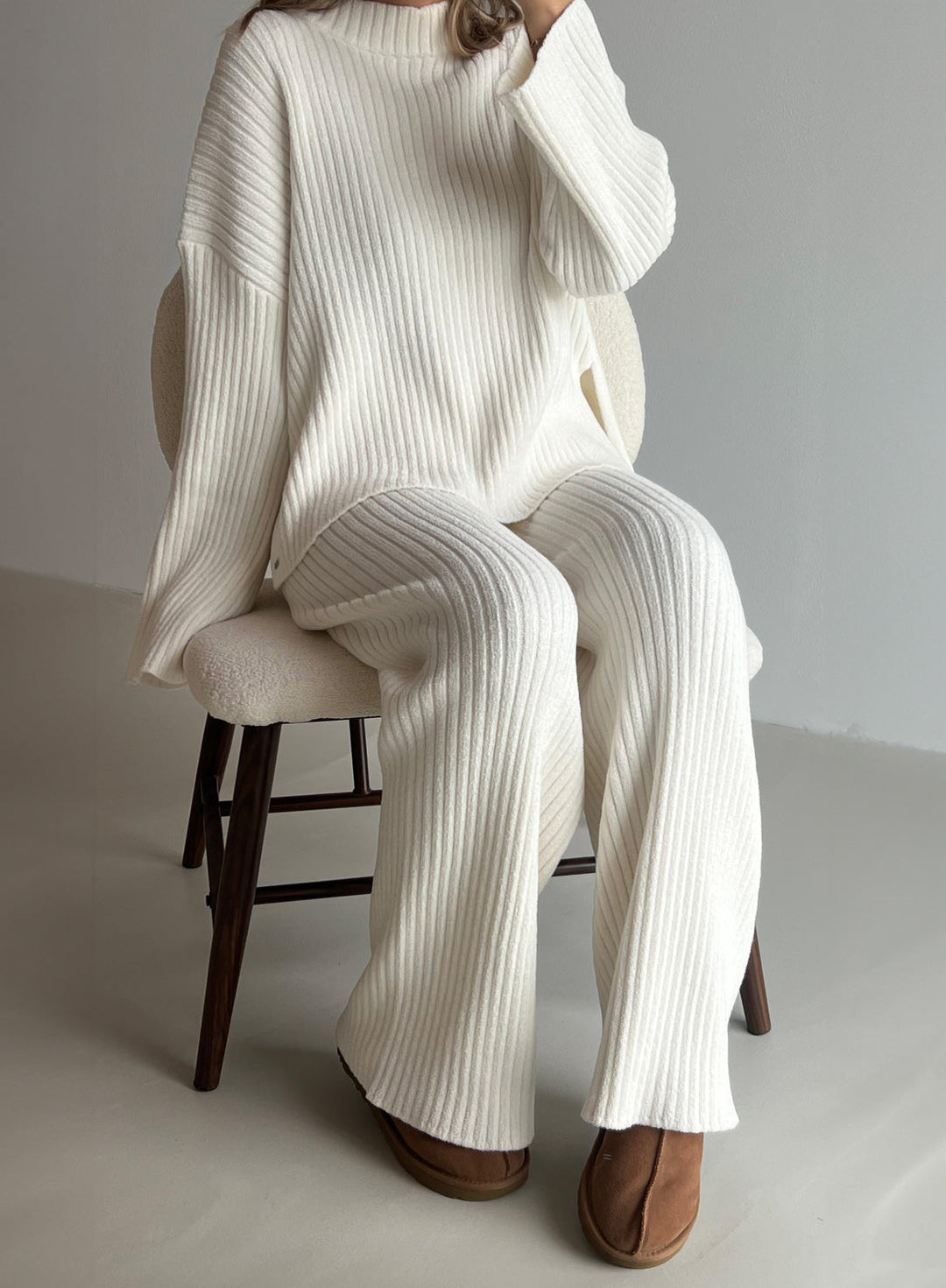 Levoire | Manteau Blanc Cassé Pantalon En Tricot Côtelé