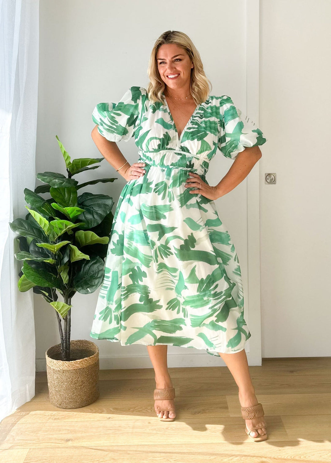 Levoire | Robe Longue Avec Décolleté En V Et Manches Bouffantes