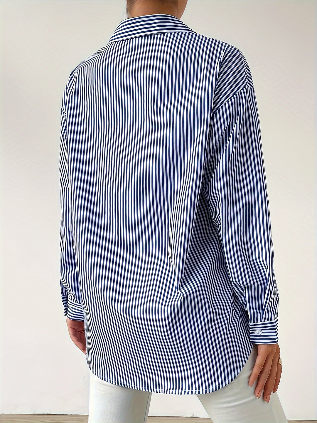 Levoire | Chemise À Carreaux Avec Bouton Et Poche Poitrine Élégante