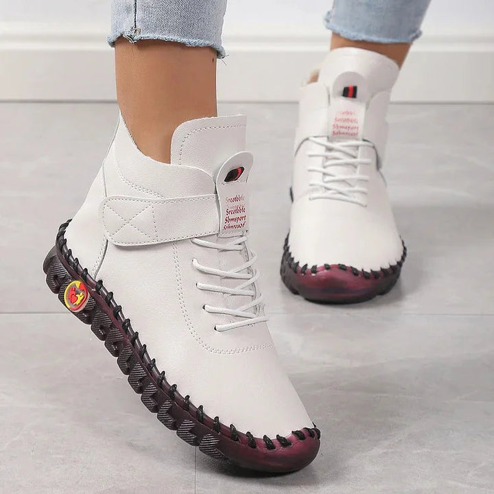 Levoire | Bottes Lisses Confortables Avec Tige En Fourrure Et Semelle Lisse Blanc