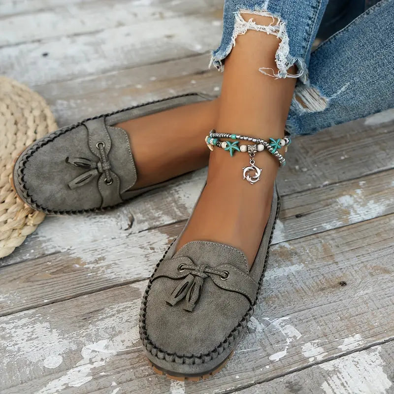 Levoire | Mocassins En Daim Classiques Avec Détail À Pompons Pour Femmes Gris