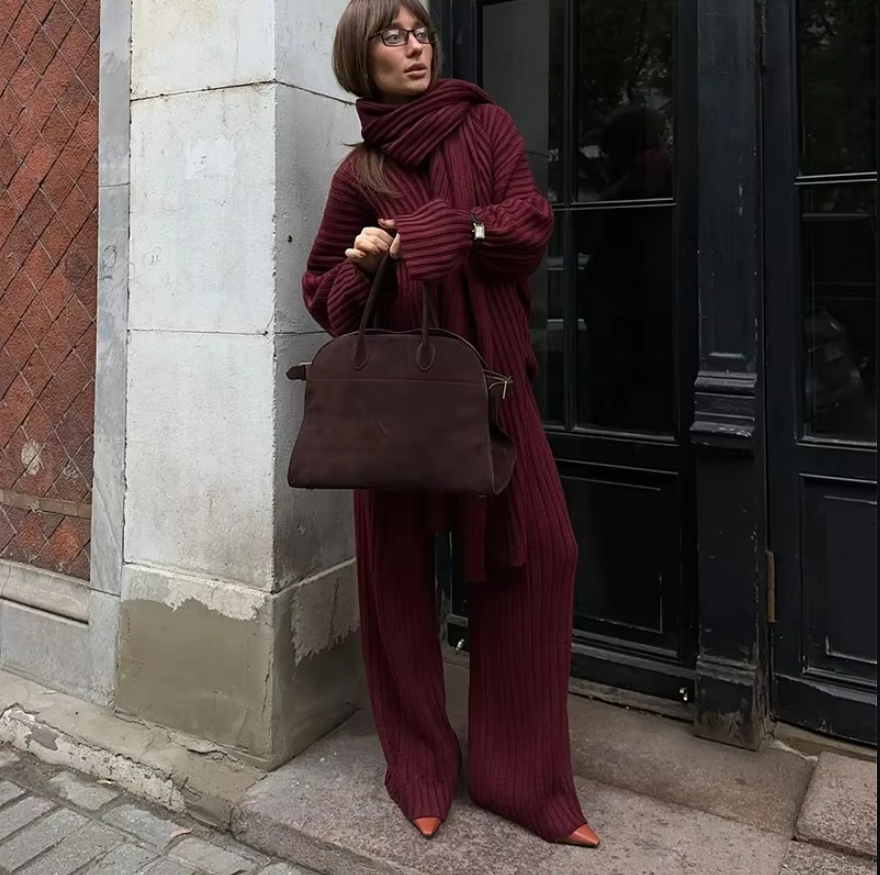 Levoire | Robe Pantalon Pull Décolleté V