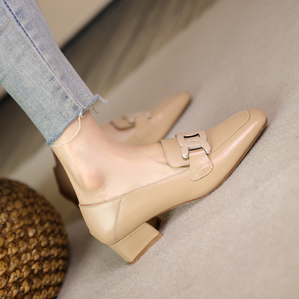 Levoire | Comfortable Shoes With A Medium Heel And Arch Support Sole