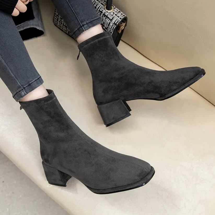 Levoire | Bottes Pour Femmes Avec Un Design Polyvalent Et Intemporel Gris